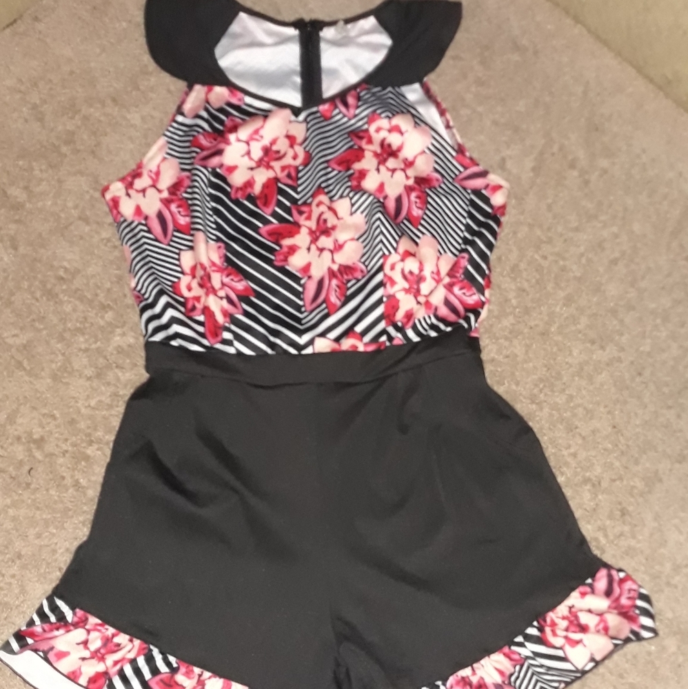 Floral Print (Size L) Ruffle Trim Spring Summer Romper/Playsuit